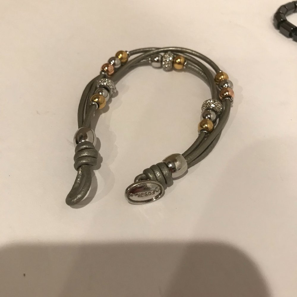 Fossil Bracelets Bundle 3 Tin Container - image 4